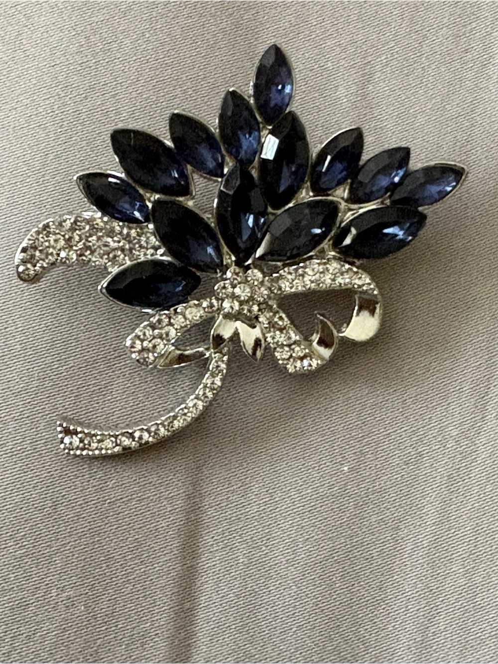 Vintage Rhinestone Leaf Cluster Brooch with Dark Blue Marquise Stones EUC